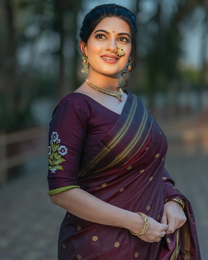 महाशिवरात्रीनिमित्त मराठी अभिनेत्री धनश्री काडगावकरने  खास फोटोशूट केले होते.