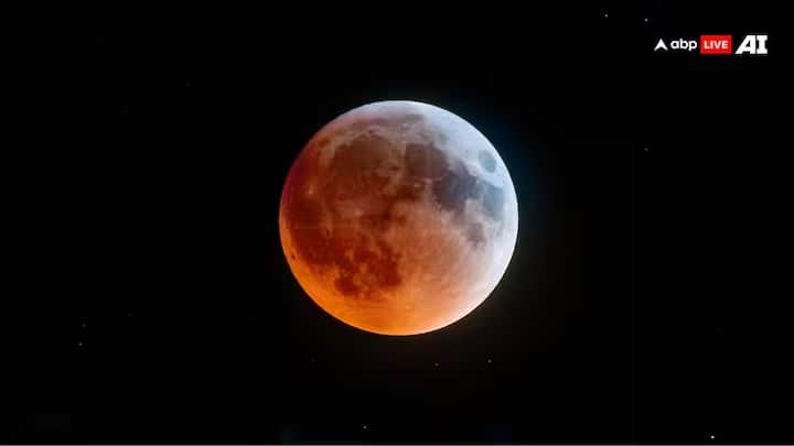 मात्र, ज्योतिष शास्त्रानुसार, ग्रहण शब्दाचा अर्थ नकारात्मक होतो. त्यामुळे या काळात धार्मिक कार्यात चंद्र ग्रहणाचा प्रभाव पडत नसला तरी मात्र सर्व राशींवर याचा नकारात्मक प्रभाव पडतो.