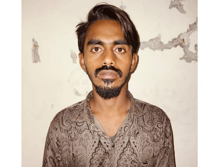 சேலத்தில் இருந்து கரூர் வழியாக மதுரை சென்ற பேருந்தில் கஞ்சா பறிமுதல்
