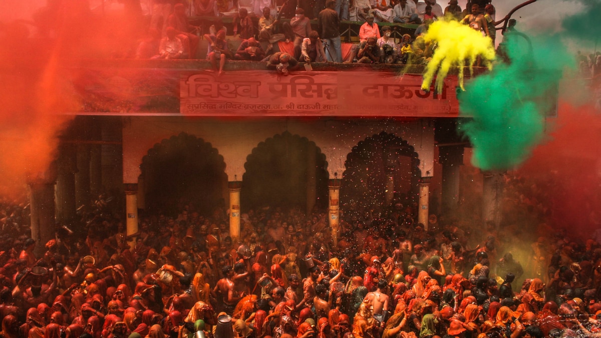 From Braj Ki Holi To Masan Holi — Best Destinations In India To Experience Holi Like Never Before