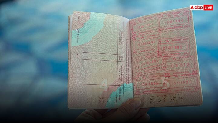 करीब 10 दिन तक जूझने के बाद तानाजी शिंडे को अपनी बेटी के पास अमेरिका जाने का इमरजेंसी वीजा मिल पाया. आइए जानते हैं कि भारत में इमरजेंसी यूएस वीजा अपॉइंटमेंट के लिए अप्लाई करने की क्या प्रक्रिया है? इसके लिए क्या-क्या करना पड़ता है?