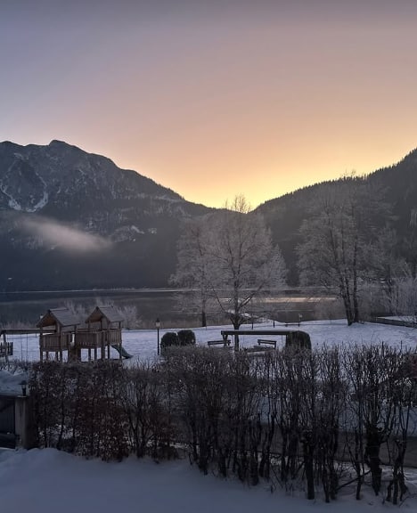 The Mayrlife Altaussee resort offers a range of rejuvenating services, including medical treatments, therapies, and nutrition guidance from experts.