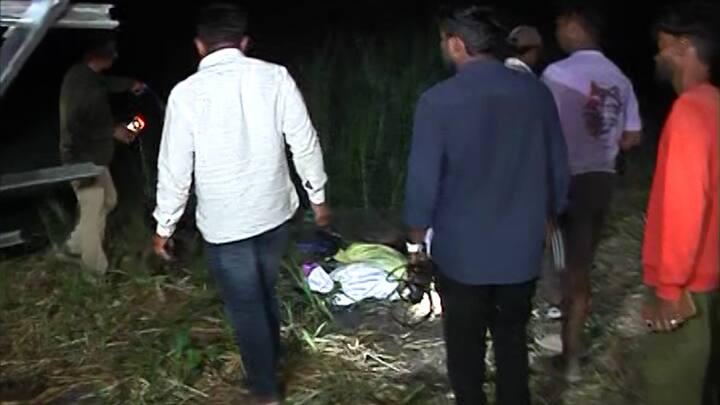 गुन्हे शाखा, स्थानिक पोलिस पथके त्याच्या मागवर होती.