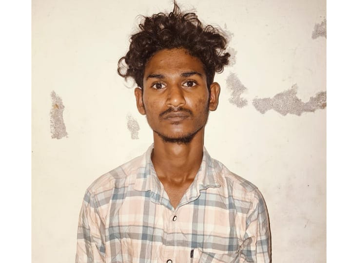 சேலத்தில் இருந்து கரூர் வழியாக மதுரை சென்ற பேருந்தில் கஞ்சா பறிமுதல்