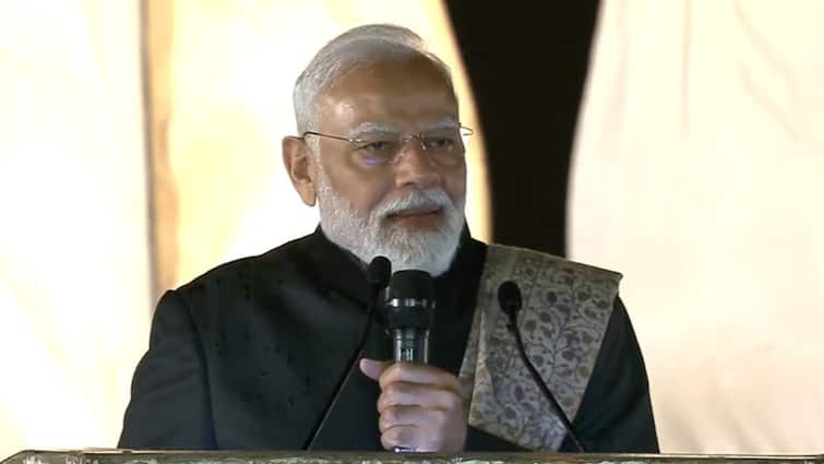'खुसरो ने संस्कृत को बताया दुनिया की बेहतरीन भाषा', सूफी संगीत कार्यक्रम में बोले पीएम मोदी PM modi inaugurate sufi music festival jahan e khusrau 2025 Sanskrit is best language of world 'खुसरो ने संस्कृत को बताया दुनिया की बेहतरीन भाषा', सूफी संगीत कार्यक्रम में बोले पीएम मोदी