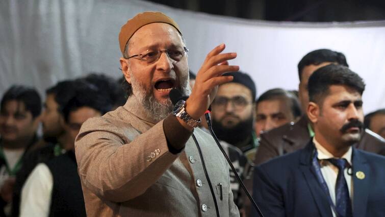 Asaduddin Owaisi slams CM Yogi Adityanath kathmulla remark against Urdu Why not he become scientist 'UP के CM तो उर्दू नहीं जानते, फिर क्यों नहीं बन गए साइंटिस्ट', योगी आदित्यनाथ के कठमुल्ला वाले बयान पर भड़के ओवैसी