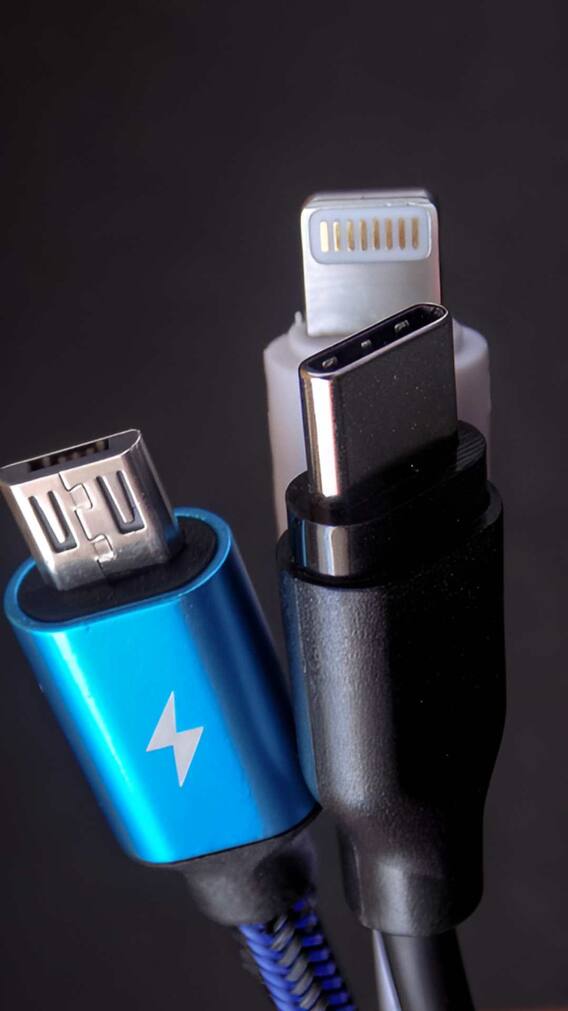 Type-C चार्जर के पीछे लोग क्यों हैं पागल हैं! जानें क्या होता है खास