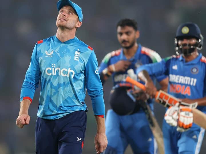 चॅम्पियन्स ट्रॉफीमधील आव्हान संपुष्टात आल्यानंतर जोस बटलरने इंग्लंडच्या मर्यादित षटकांच्या संघाचे कर्णधारपद सोडण्याचा निर्णय जाहीर केला आहे.