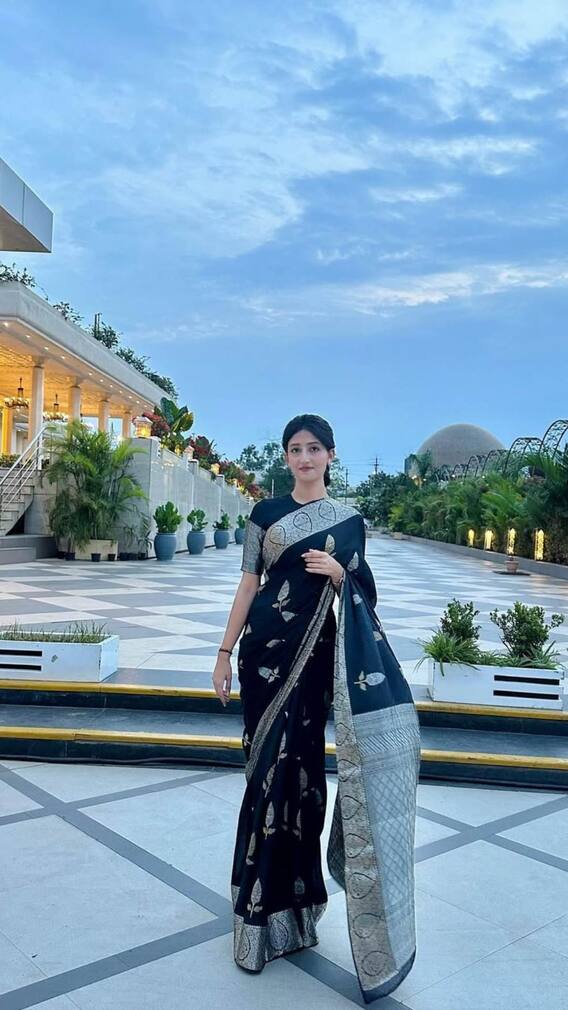 युवा महिला IAS नेहा ब्याडवाल कहां की रहने वाली हैं?