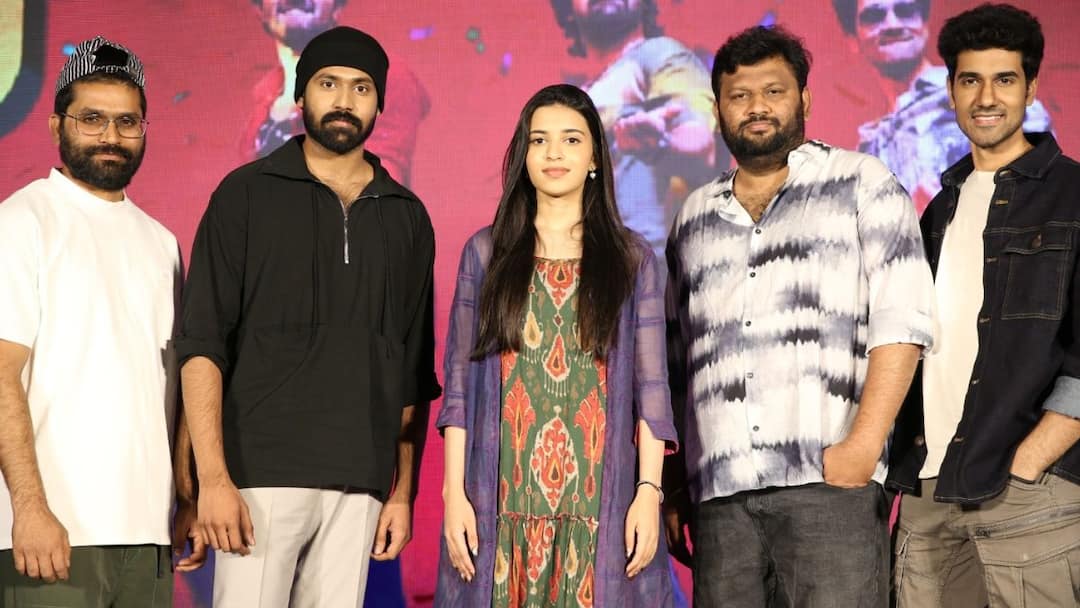 Producer Suryadevara Nagavamsi clarifies clash between Mad Square and Pawan Kalyan Hari Hara Veera Mallu Mad Square: పవన్ సినిమా వస్తే మా సినిమా రాదు... 'మ్యాడ్ స్క్వేర్' విడుదలపై క్లారిటీ ఇచ్చిన నిర్మాత నాగ వంశీ