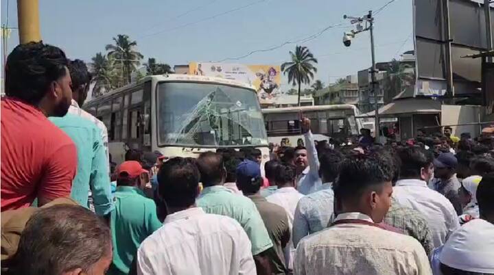अलिबाग एसटी अपघातात एसटीची तोडफोड करणाऱ्या संतप्त जमावावर अखेर कारवाई करण्यात आलीय.