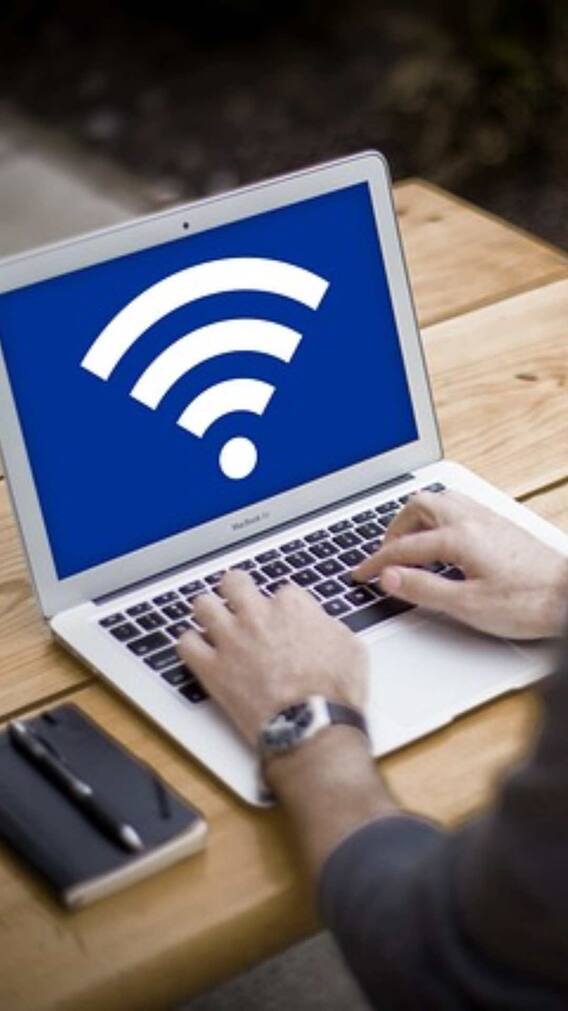 कहीं आप भी इंटरनेट का गलत इस्तेमाल तो नहीं कर रहे? ऑनलाइन सुरक्षा के लिए अपनाएं ये ज़रूरी टिप्स