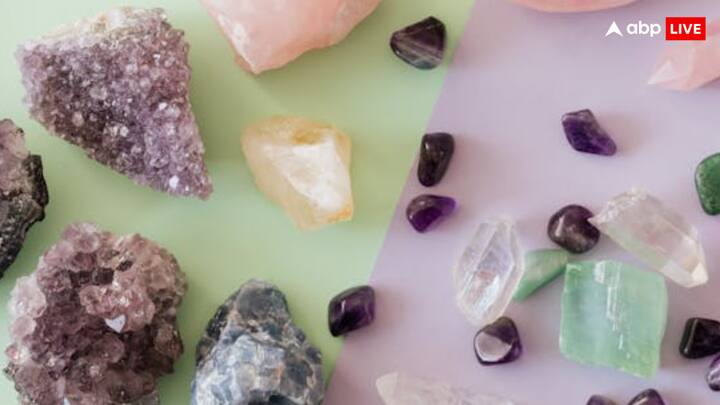 बता दें कि वैज्ञानिकों को अभी हाल ही में एक नीली चमक वाला जिरकॉन क्रिस्टल मिला है, जो करीब 4.4 अरब साल पुराना बताया जाता है. अब आप इसको ऐसे समझिए कि पृथ्वी ही 4.54 अरब साल पुरानी है.