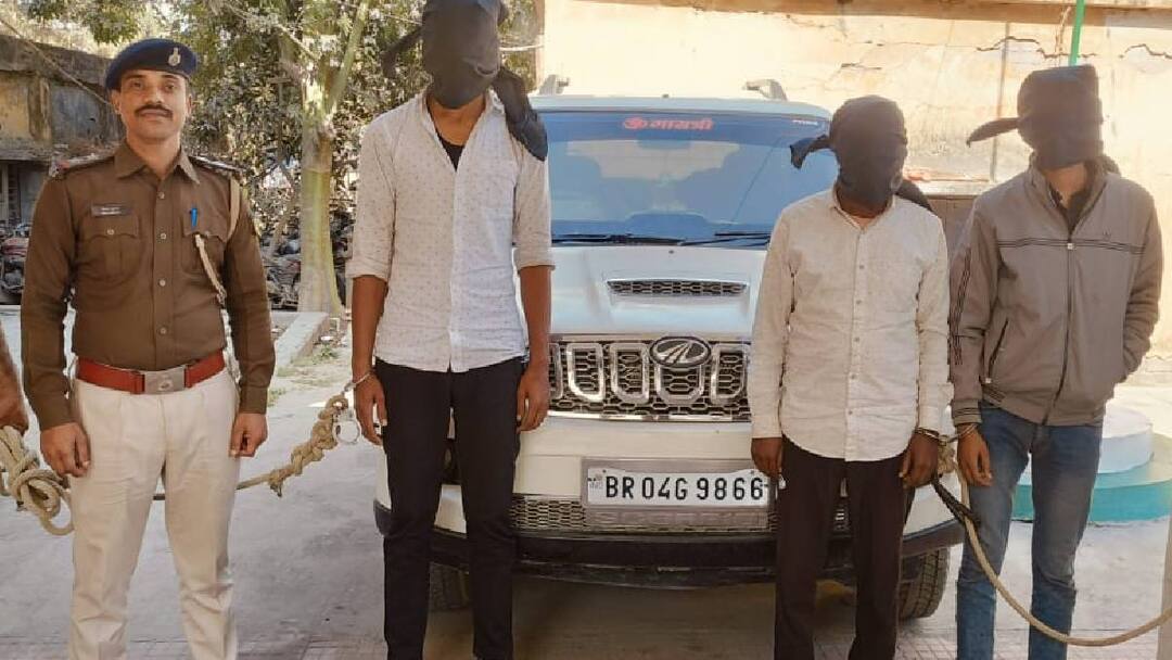 bihar Aurangabad fake DTO and two fraud arrested for extorting money from vehicles driver ann Aurangabad Fake DTO: औरंगाबाद में फर्जी DTO गिरफ्तार, साथियों के साथ मिलकर करता था वसूली