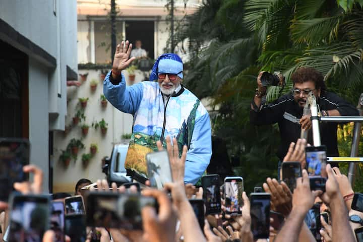 Sr. Bachchan was all smiles as he greeted multitudes of fans who had been waiting outside his residence since Sunday morning.