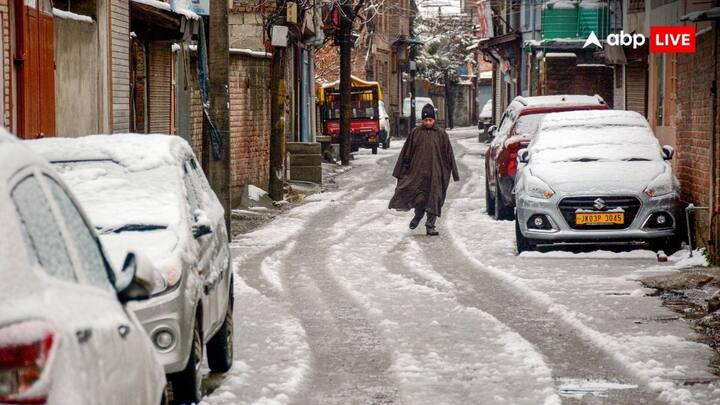 पहाड़ी राज्यों की बात करें तो 3 मार्च को एक वेस्टर्न डिस्टरबेंस एक्टिव हो रहा है. हालांकि, इसका असर मैदानी राज्यों में नहीं देखने को मिलेगा, लेकिन तेज हवाएं चलेगी. तेज हवाओं के कारण तापमान में गिरावट आएगी.
