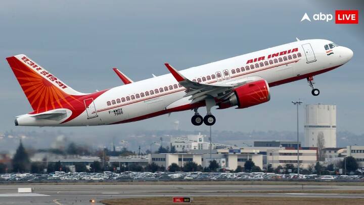 Passengers Rights In Flight: फ्लाइट में चढ़ने से लेकर फ्लाइट में उतरने तक के लिए यात्रियों को दिए गए होते हैं कुछ अधिकार. चलिए आपको बताते हैं. यात्रियों के इन अधिकारों के बारे में.