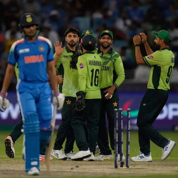 या सामन्यात पाकिस्तानी गोलंदाज अबरार अहमदने शुभमन गिलला आऊट केले आणि त्याला पॅव्हेलियनमध्ये जाण्याचा इशारा केला.