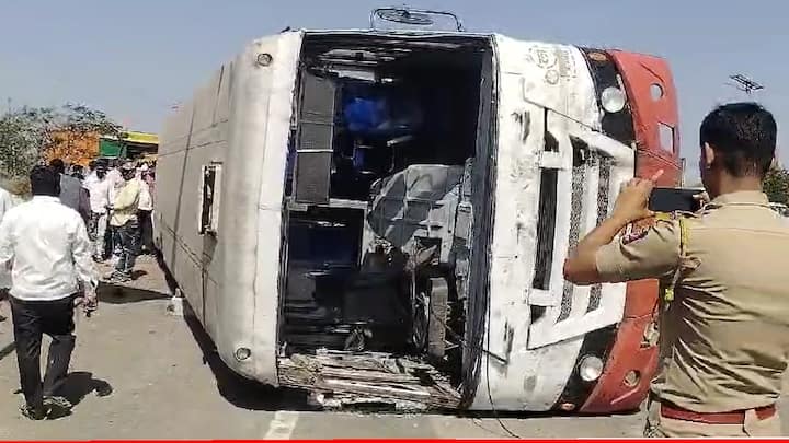 अपघातामध्ये 3 ते 4 प्रवाशांचे हात कोपऱ्यापासून किंवा खांद्यापासून तुटल्याचे पाहायला मिळत आहे, त्यांच्यावर तात्काळ उपचार सुरू आहेत. अपघातात जबर जखमी झालेल्या 36 जणांपैकी सहा जणांची प्रकृती अतिशय गंभीर असल्याची माहिती आहे.