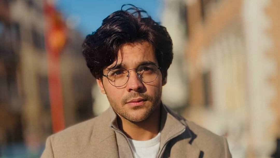 Ashish Chanchlani: এই পরিস্থিতির সঙ্গেও লড়ে নেব... ইনস্টাগ্রামে আশিসের 'ইমোশনাল' পোস্ট Ashish Chanchlanis first emotional video after Indias Got Latent row Ashish Chanchlani: এই পরিস্থিতির সঙ্গেও লড়ে নেব... ইনস্টাগ্রামে আশিসের 'ইমোশনাল' পোস্ট