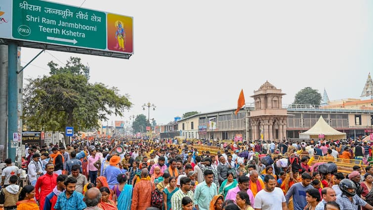 Ayodhya Ram Mandir Extends visiting hours gates now open from 6 am Check Darshan Time रामलला के भक्तों के लिए बड़ी खबर, अयोध्या में अब सुबह इतने बजे खुलेंगे राम मंदिर के द्वार