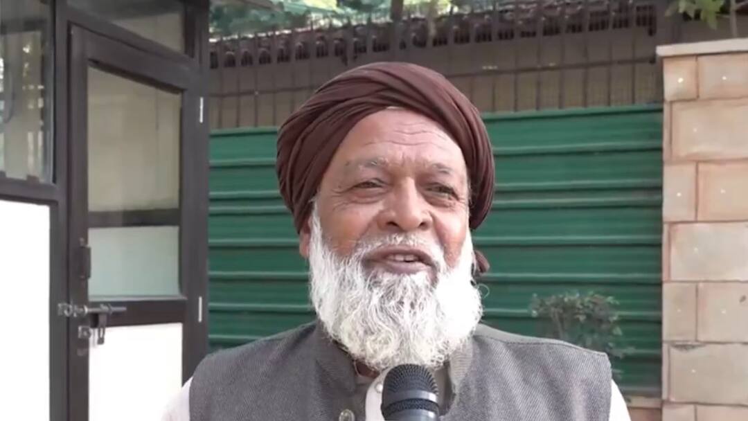 'कोई करीबी होता, तो कार्रवाई करते...' पीएम और सीएम का नाम लेकर शहजादी खान के पिता का बड़ा बयान Shahzadi Khan father Shabbir Khan reaction on cm yogi and pm modi 'कोई करीबी होता, तो कार्रवाई करते...' पीएम और सीएम का नाम लेकर शहजादी खान के पिता का बड़ा बयान