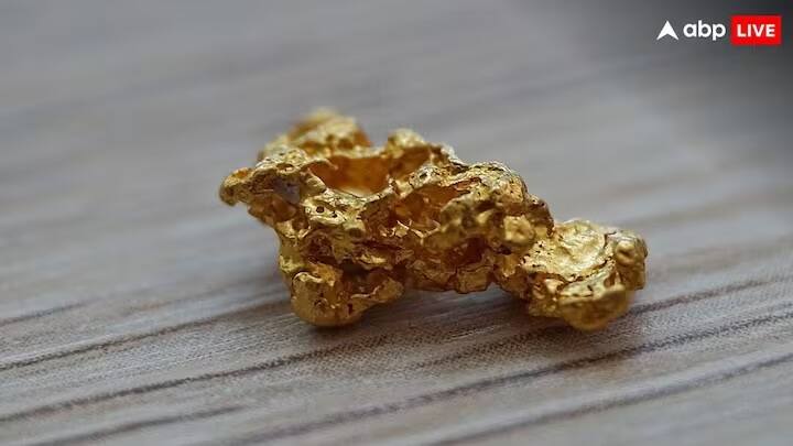 વૈજ્ઞાનિકોએ સોનાના અણુઓમાં ગતિશીલતાનું અવલોકન કર્યું. આ માટે વૈજ્ઞાનિકોએ સલ્ફર યુક્ત પ્રવાહીનો ઉપયોગ કર્યો