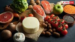 चेहरे पर काली झाइयां और गहरे धब्बे से हैं परेशान तो तुरंत अपनी डाइट में शामिल करें ये फूड आइटम