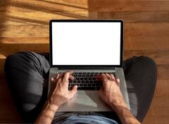 Health Tips: લેપટોપના ઉપયોગથી ખાસ કરીને પુરૂષના શરીરને થઇ રહ્યો છે આ મોટુ નુકસાન, રિસર્ચનો દાવો