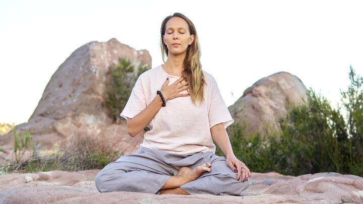3. Meditate Or Mindfulness: Deep breathing and meditation exercises during the morning help clear your mind and increase self focusing. Friendly reminder that even a few to many minutes can add a huge benefit towards enhancing your mood and self compliments. (Image Source: Canva)