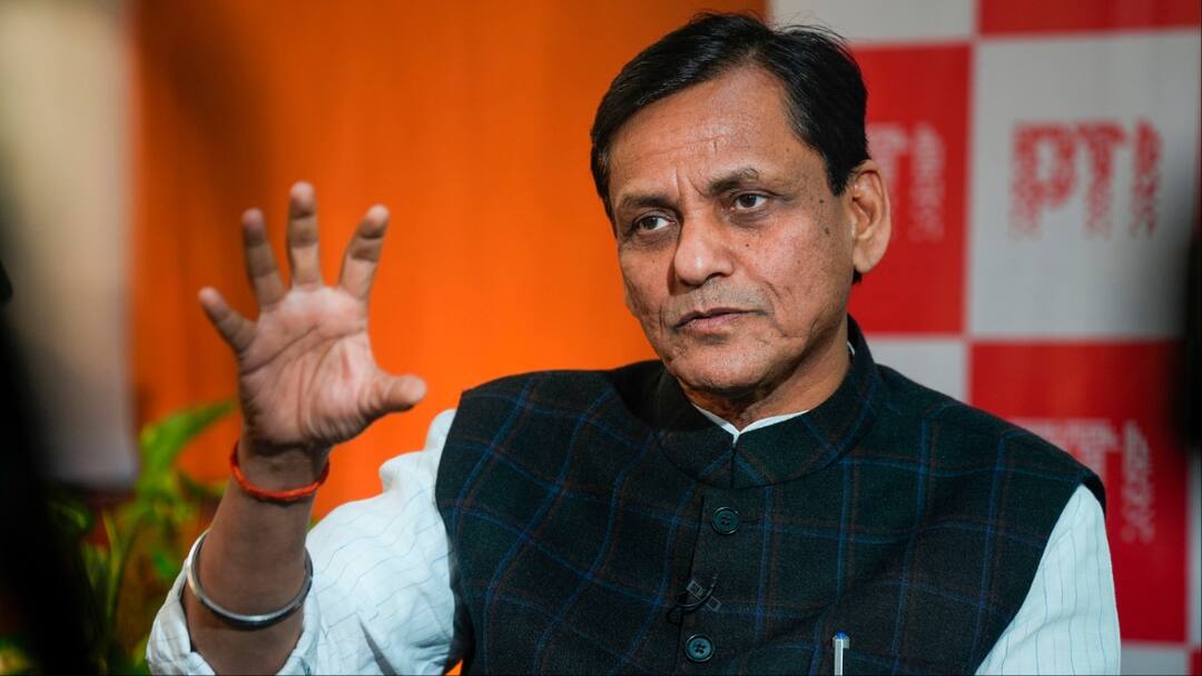 'दिमाग को बदतमीजी…', क्रिकेटर रोहित शर्मा पर कांग्रेस नेता की टिप्पणी पर नित्यानंद राय का पलटवार Union Minister Nityanand Rai hits back at Congress leader Shama Mohammad comment on cricketer Rohit Sharma 'दिमाग को बदतमीजी…', क्रिकेटर रोहित शर्मा पर कांग्रेस नेता की टिप्पणी पर नित्यानंद राय का पलटवार