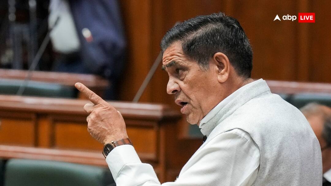 Watch: विधानसभा में AAP विधायकों पर भड़के मोहन सिंह बिष्ट, 'जिस दिन मैं चेयर पर बैठा ना...' bjp mla mohan singh bisht got furious during assembly session and slammed aap Watch: विधानसभा में AAP विधायकों पर भड़के मोहन सिंह बिष्ट, 'जिस दिन मैं चेयर पर बैठा ना...'