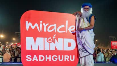 Sadhgurus new meditation app miracle of mind 1 million downloads in 15 hours தினமும் வெறும் 7 நிமிடங்கள் தியானம் ...சத்குரு வெளியிட்ட புதிய ஆப்..15 மணி நேரத்தில் 10 லட்சம் டவுன்லோட்ஸ்