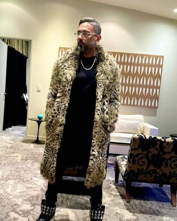 Instead of taking splements for weight loss, Honey Singh focused on natural food.