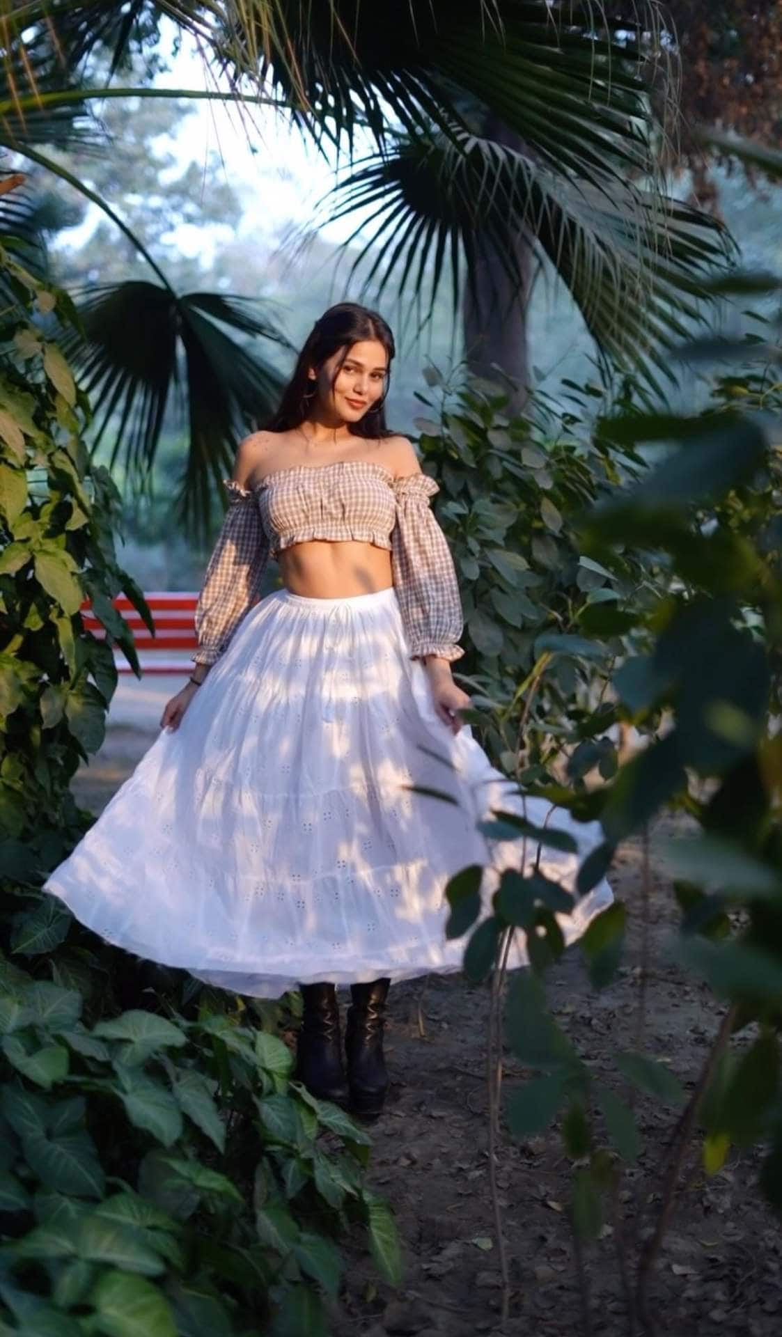 महिला दिवस पर ये आउटफिट ट्राई कर सकती हैं आप, काफी ग्रेसफुल लगेगा लुक