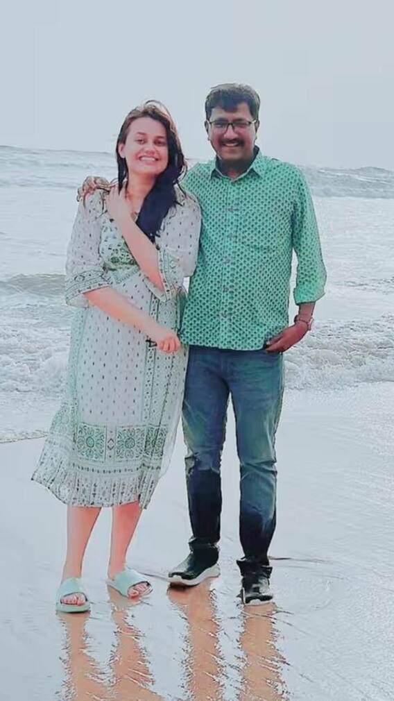 IAS टीना डाबी के पति उनसे उम्र में कितने बड़े हैं?