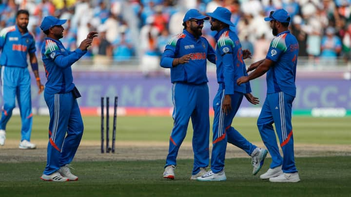 India defeated England in the Champions Trophy final. In addition to Ratindra Jadeja for India, Ravi Ashwin and Ishant Sharma took 2-2 wickets for India. (Photo Credit- Social Media)