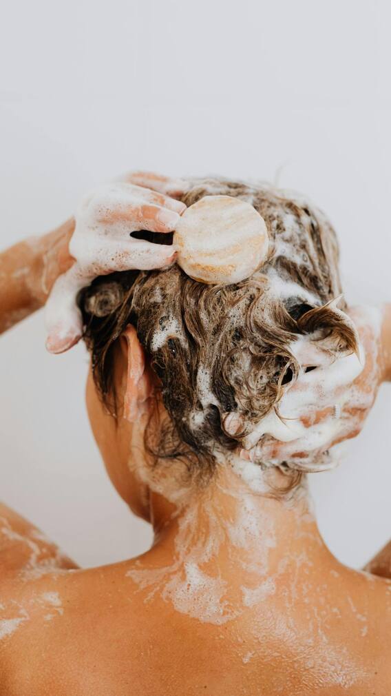 వేసవిలో తలస్నానం చేసేప్పుడు ఇవి ఫాలో అయితే మంచిది