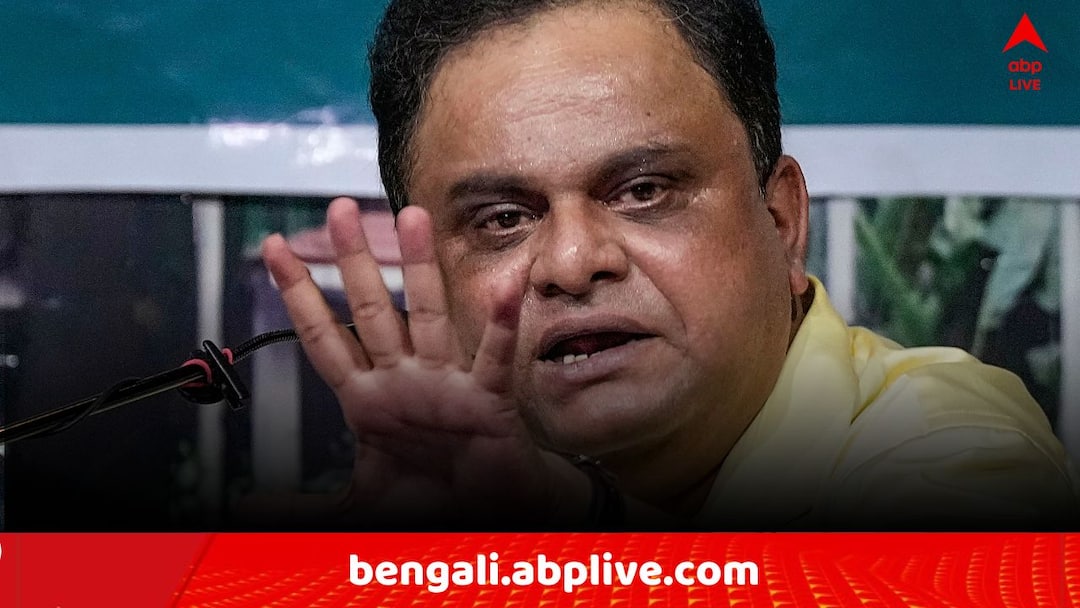 Jadavpur University Chaos Ju Student Indranuj Roy complaint against Education Minister Bratya Basu Omprakash Mishra FIR filed in Jadavpur Police station Jadavpur University Chaos: যাদবপুরকাণ্ডে গাড়ির চালক-সহ ব্রাত্য বসুর বিরুদ্ধে FIR ! 'শিক্ষামন্ত্রীর গাড়ির ধাক্কায় আহত ছাত্র..'