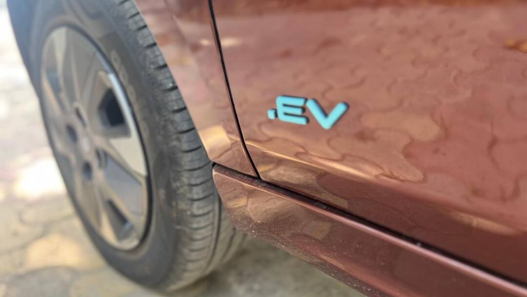 Indian Auto Industry Set For Growth With EV Push And Job Surge Says Report Check Details India's Auto Industry Set For Growth With EV Push And Job Surge, Says Report. Check Details