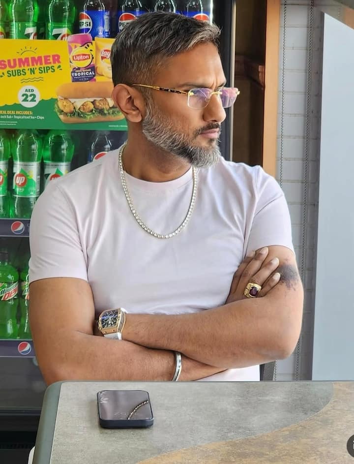 जब हनी सिंह ने वजन घटाने की ट्रेनिंग शुरू की, तब उनका वजन 94-95 किलो था. जिसे एक महीने में 77 किलो कर लिया था.