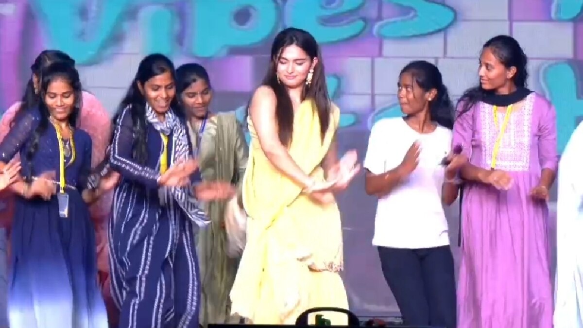 Kayadu Lohar: சேலத்திலும் பரவிய கயாடு லோஹர் ஃபீவர்.. “நான் இவருக்கு மட்டும்தான் ரசிகை” -யார் அந்த ஹீரோ?