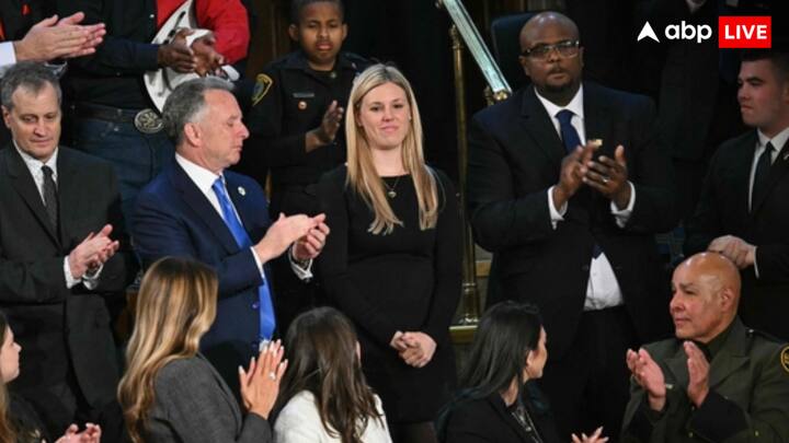 डोनाल्ड ट्रंप ने NYPD के अधिकारी जोनाथन डिलर की विधवा स्फेफनी डिलर को सम्मान दिया, जिनके पति को मार्च 2024 में एक ट्रैफिक स्टॉप पर मार दिया गया था.