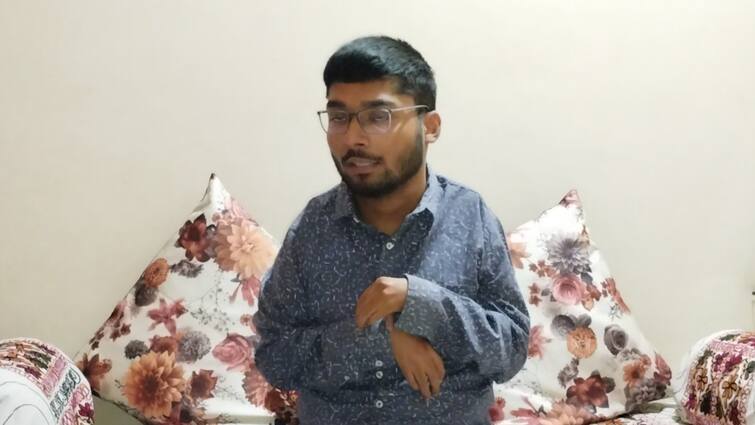 Anant from Kanpur created an app for special children it will help them in studies ANN कानपुर के लाल का कमाल, दिव्यांग बच्चों के बोलने, देखने और सुनने के लिए बनाया 'द स्पेशल स्कूल' ऐप