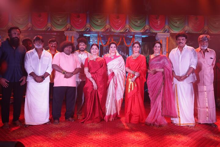 இந்த படத்தின் பூஜை இன்று 1 கோடி ரூபாயில் பிரம்மாண்டமாக அமைக்கப்பட்ட அரங்கில் நடந்தது.