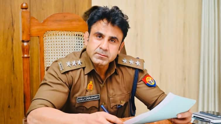 sambhal news Big setback for Sambhal CO Anuj Chaudhary clean chit revoked संभल सीओ अनुज चौधरी को योगी सरकार ने दिया बड़ा झटका, विवादित बयानों के मामले में निरस्त हुई क्लीन चिट
