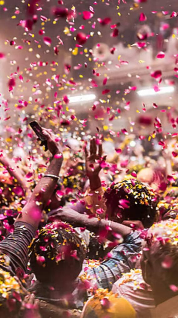 गुजरात की इन 5 खास जगहों पर शानदार तरीके से मनाएं होली