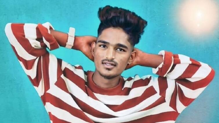 Parents file complaint seeking return of 17-year-old daughter from a youth who kidnapped her. Girl Kidnapped: 17 வயது மகளை கடத்தி சென்ற வாலிபரிடமிருந்து, மகளை மீட்டு தரக்கோரி பெற்றோர் புகார்.