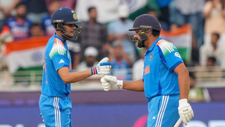 टीम इंडिया रविवार को न्यूजीलैंड के खिलाफ फाइनल मैच खेलेगी. उसने चैंपियंस ट्रॉफी 2025 के सेमीफाइनल में ऑस्ट्रेलिया को हराया था.