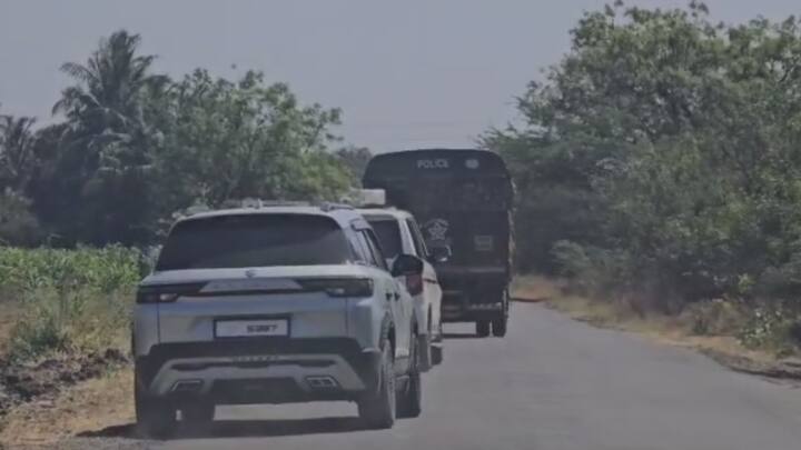 तसेच मोबाईलमध्ये असलेल्या ऑनलाइन ऍप्लिकेशनवरून कधी कोणाला पैसे दिले आहेत का? याचा सुद्धा पोलिसांना शोध घ्यायचा आहे. मोबाईल सापडल्यावर त्याच्यातून कोण कोणत्या गोष्टी समोर येतात? हे बघणं तितकच महत्वाचं ठरणार आहे.